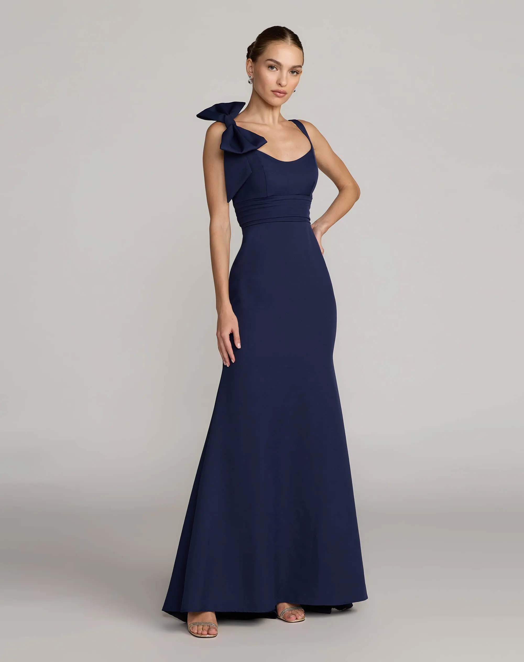 Navy Scoop Neck Trumpet Gown with Bow - Special Events Unlimited